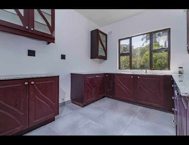 6 BEDROOM HOUSE FOR SALE IN WESTVILLE
